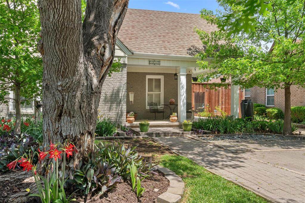 5819 Vanderbilt Avenue - Photo 1