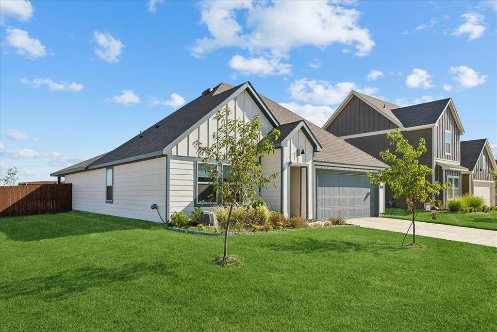 710 Primrose Lane - Photo 1