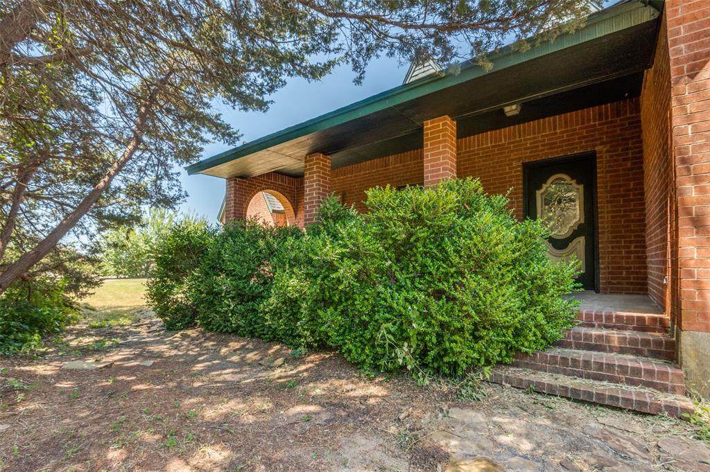 731 Walnut Grove Road - Photo 1