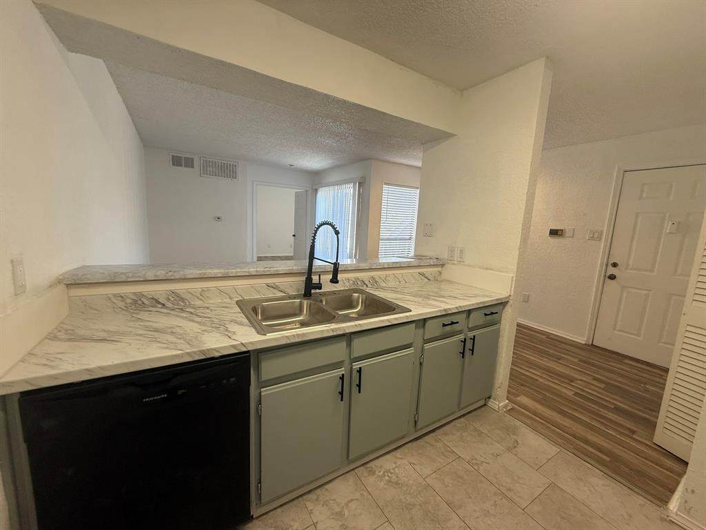 9813 Walnut Street - Photo 1