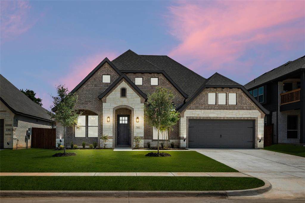 713 Seahawk Street - Photo 1