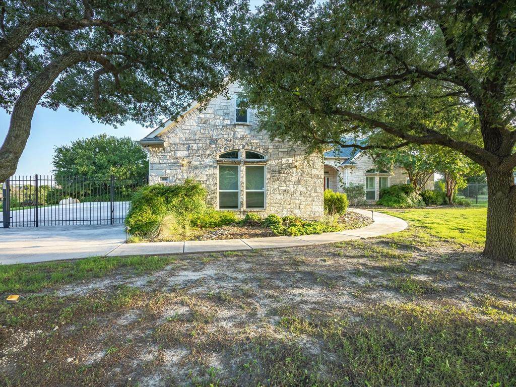 186 Deer Creek Drive - Photo 1