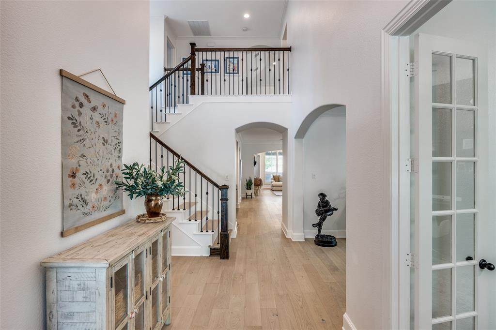 841 Veneto Drive - Photo 1