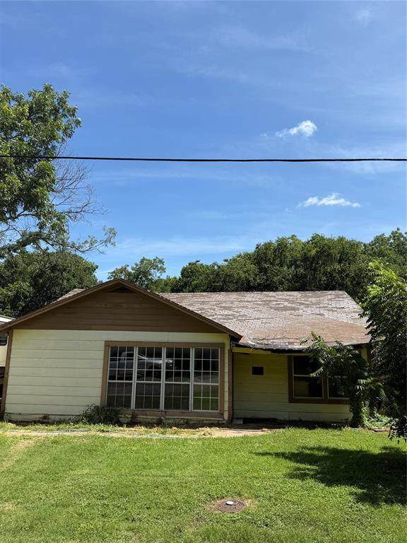 401 Labadie Avenue - Photo 1
