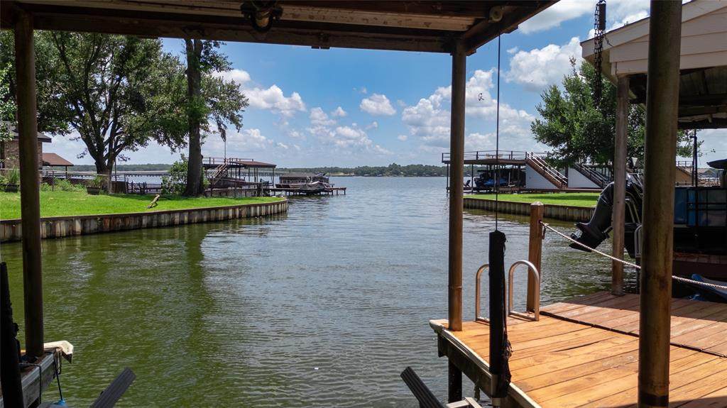 301 Lake Front Drive - Photo 1