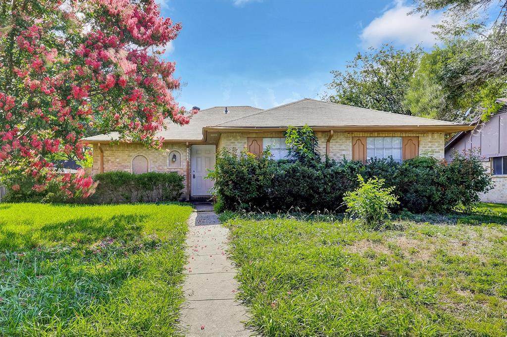 1113 Holbrook Drive - Photo 1