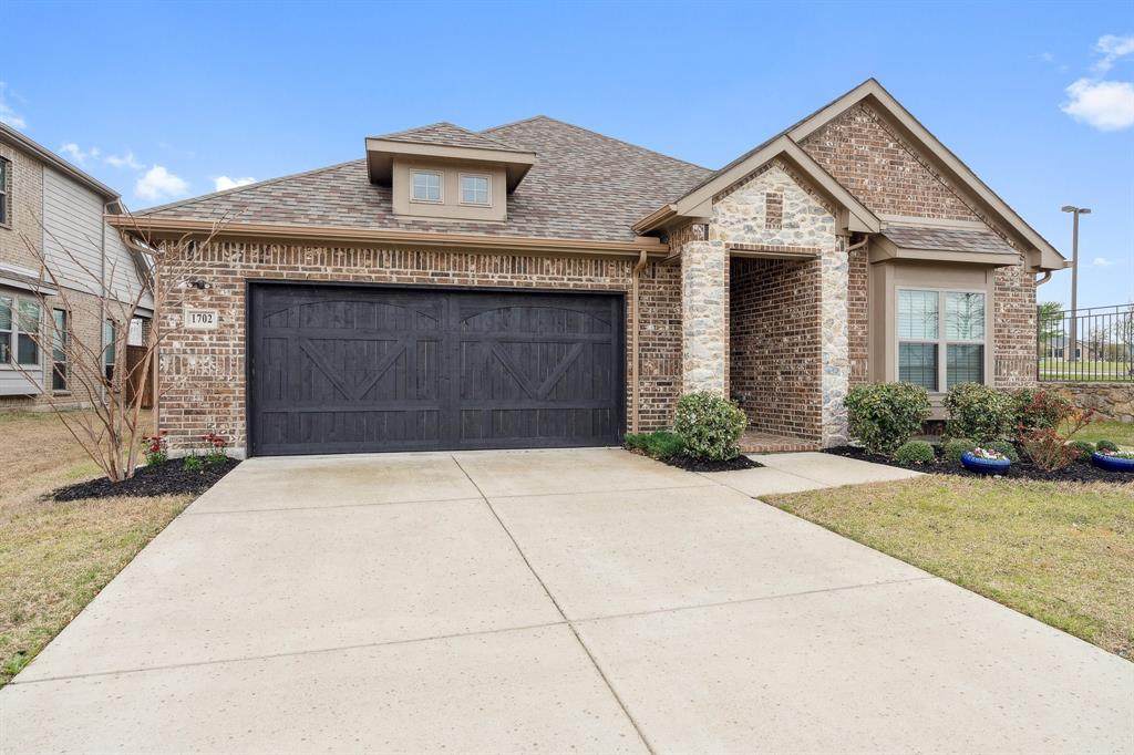 1702 Gallant Fox Drive - Photo 1