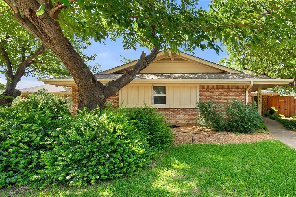 6832 Heatherknoll Drive - Photo 1