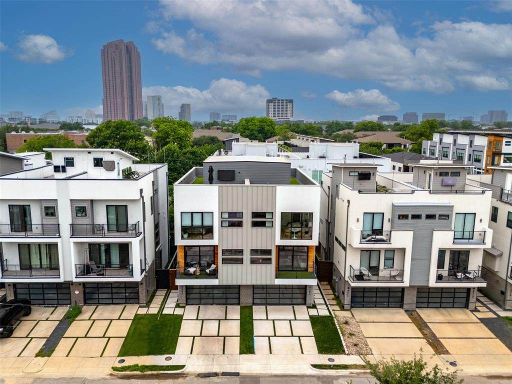 4209 Munger Avenue - Photo 1