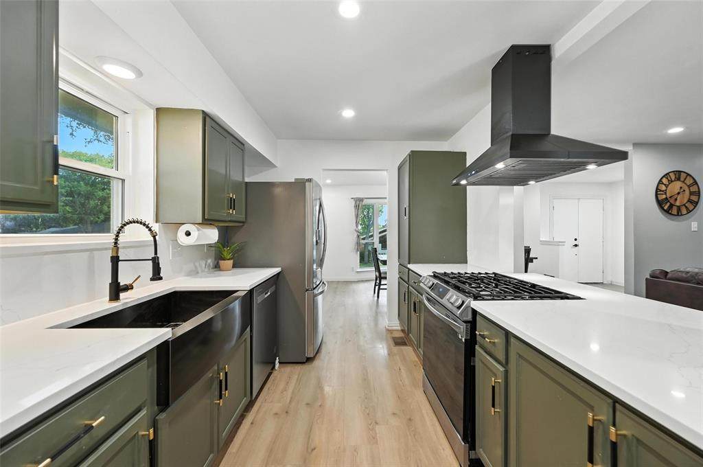 336 Davis Drive - Photo 1