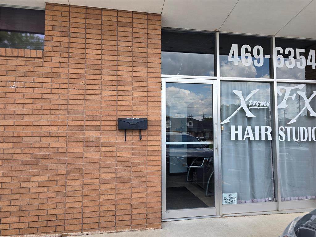 935 Olive Street - Photo 1