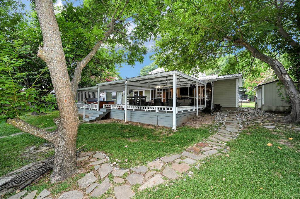 107 Lancelot Drive - Photo 1