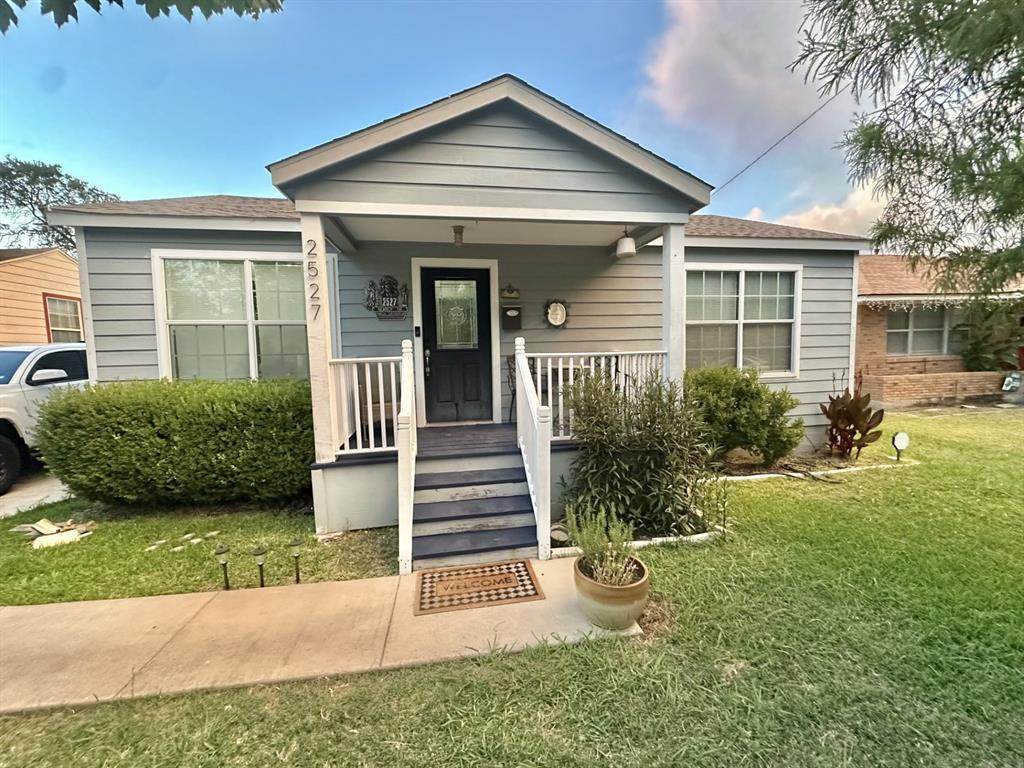 2527 Searcy Drive - Photo 1