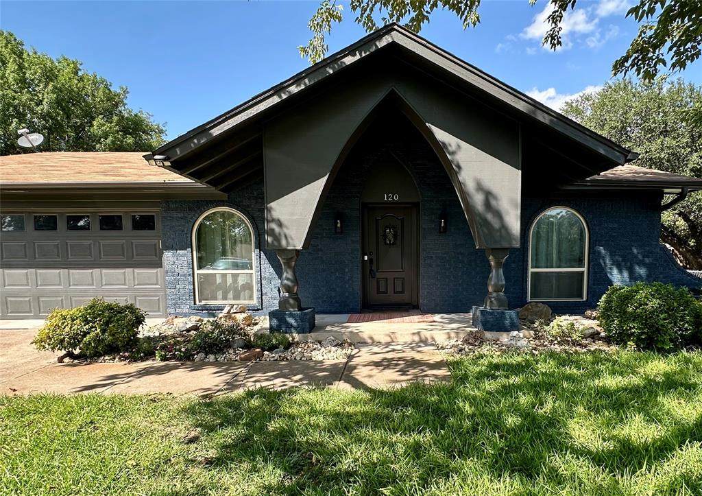 120 Lakeway Drive - Photo 1