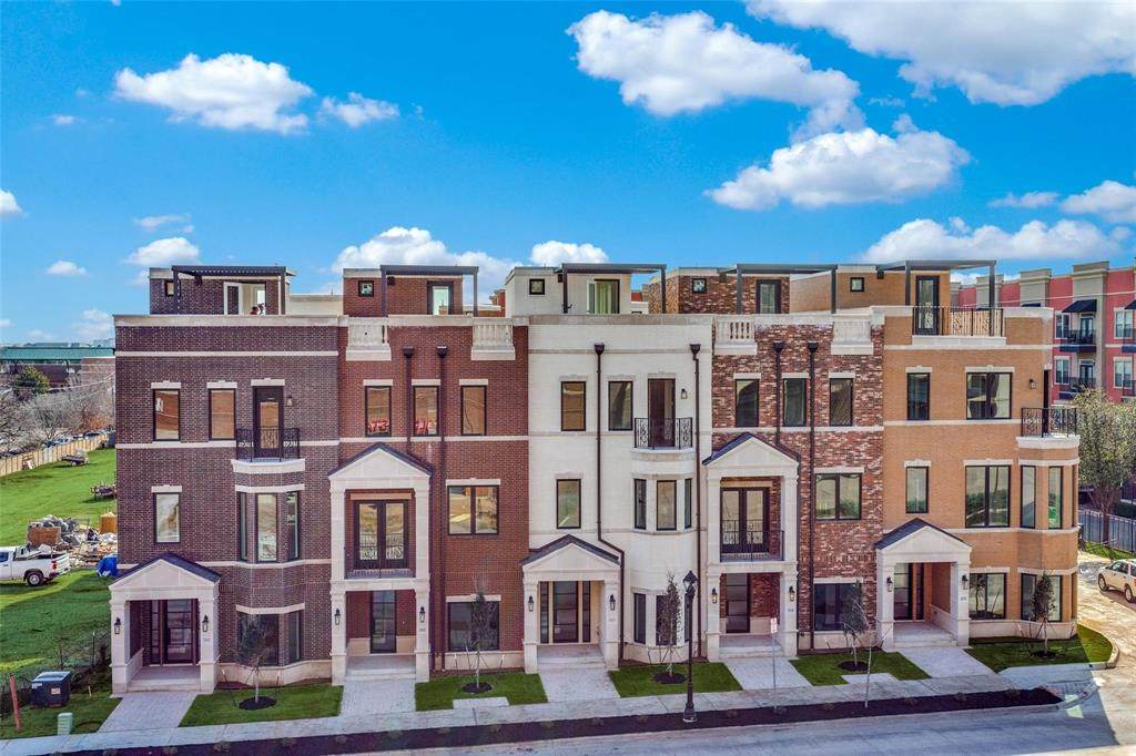 250 Dallas Street - Photo 1