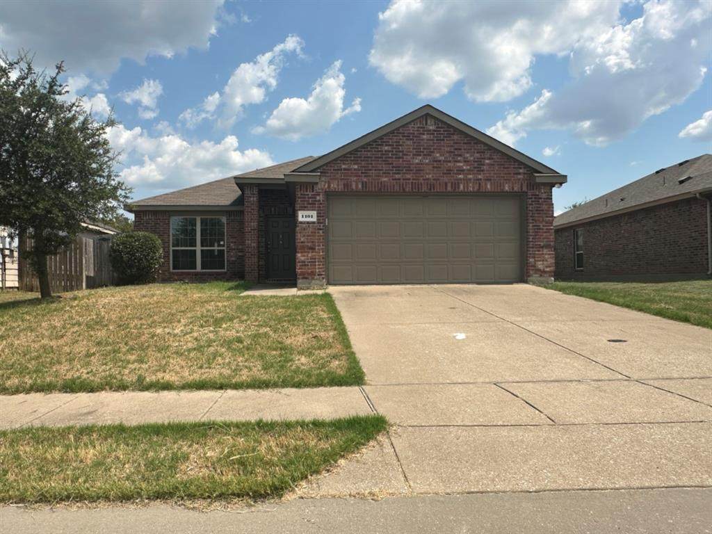 1101 Hawthorne Road - Photo 1