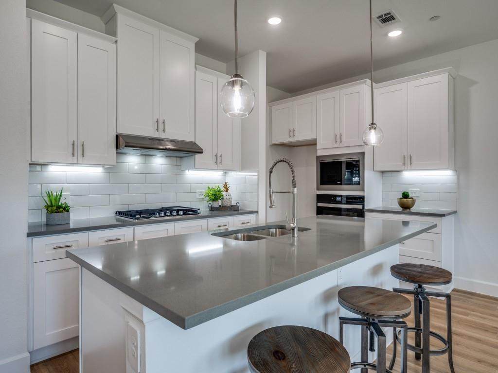 5613 Woodlands Drive - Photo 1