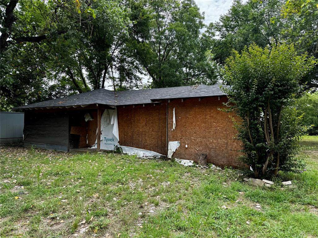 10914 Stinson Drive - Photo 1