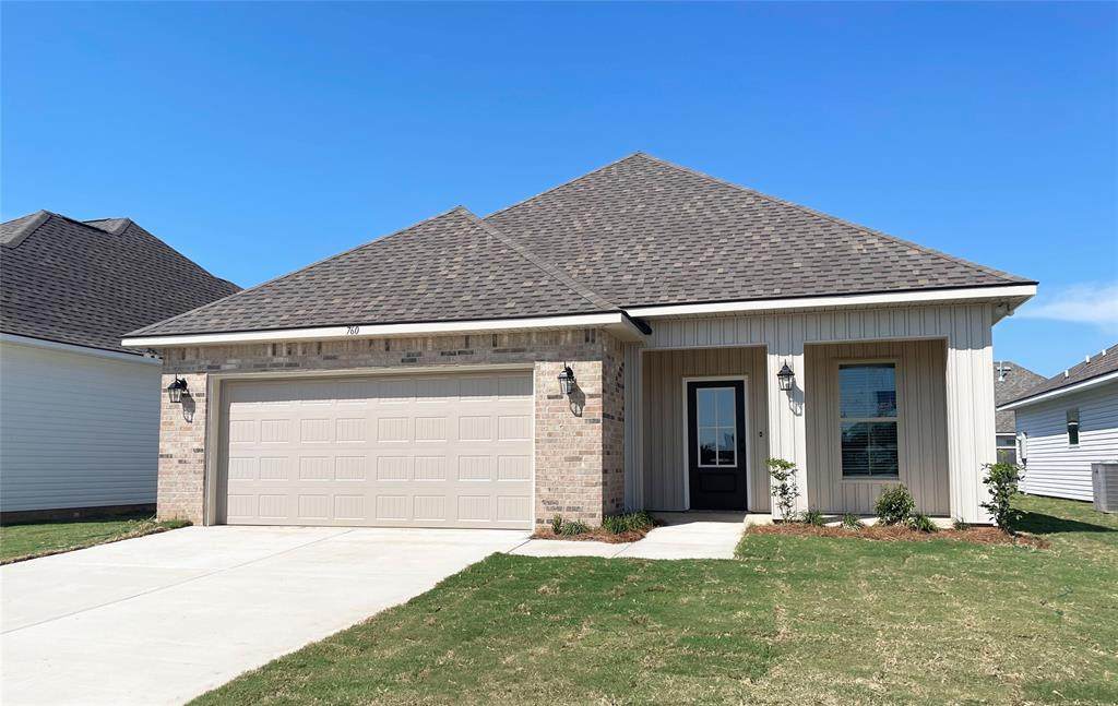 760 Venecia Drive - Photo 1