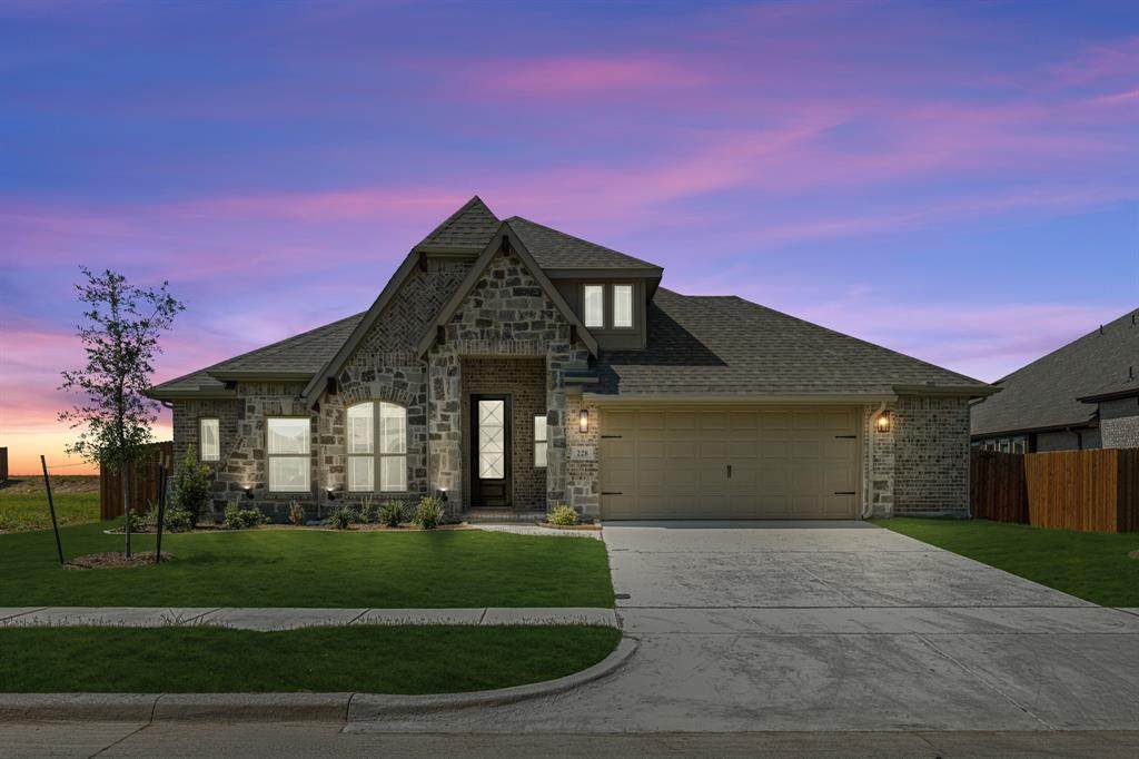 228 Claywood Drive - Photo 1