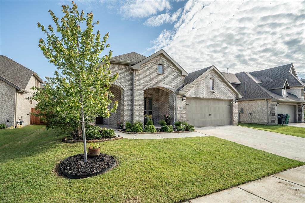 2900 Emerald Trace Drive - Photo 1