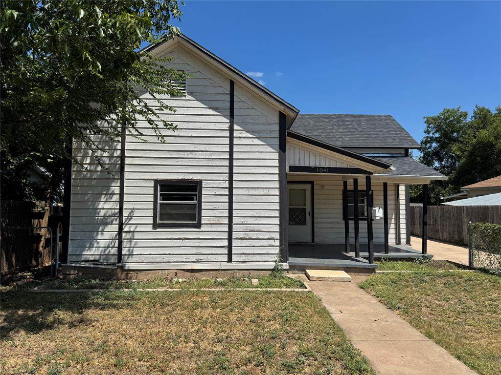 1041 Pecan Street - Photo 1