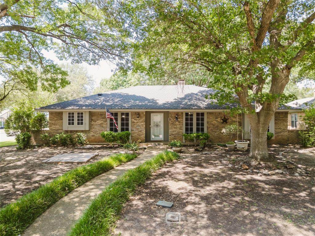 223 Mockingbird Court - Photo 1