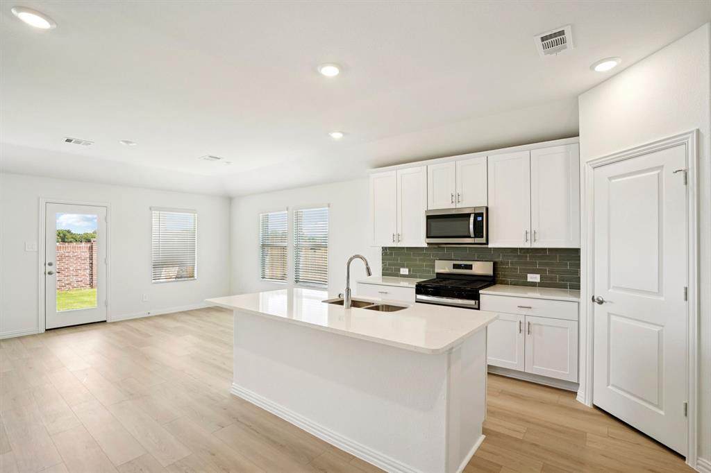 409 Loch Drive - Photo 1