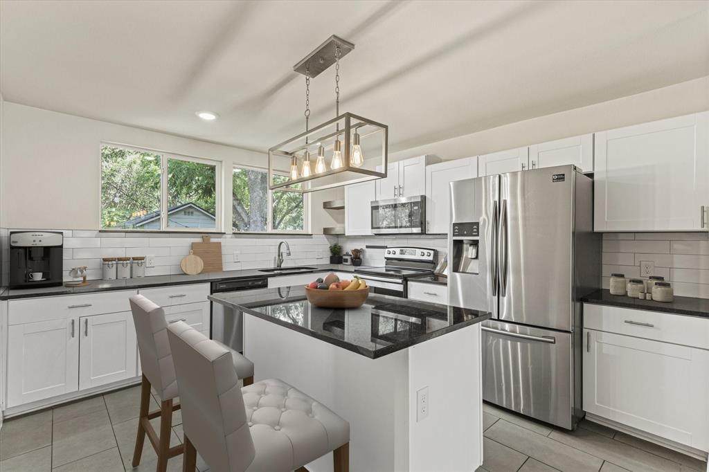 311 Scott Street - Photo 1