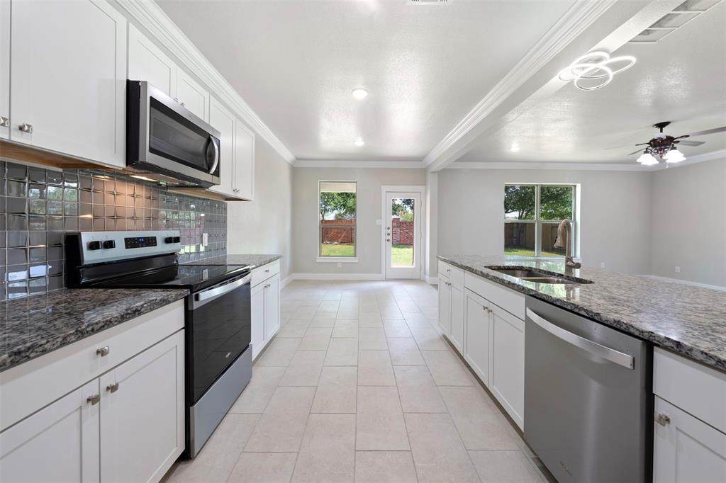 1148 Maplewood Lane - Photo 1