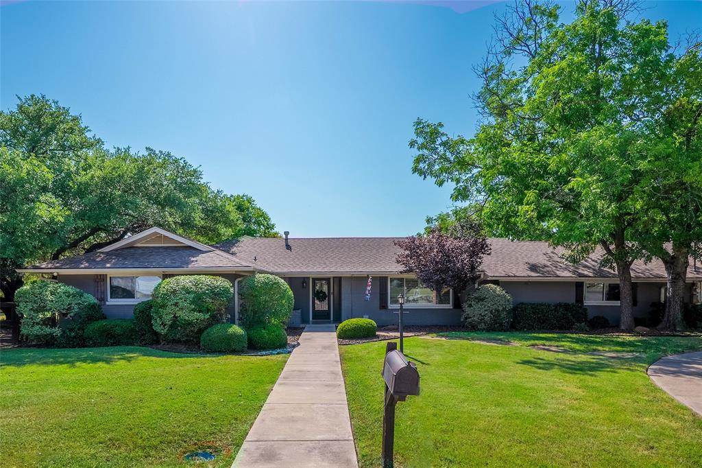 102 Clearman Street - Photo 1