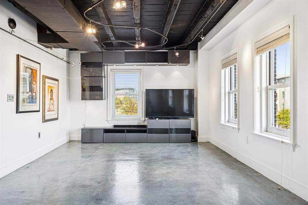 329 Colorado Boulevard - Photo 1