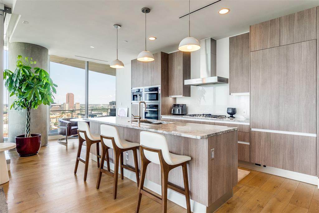 3130 Harwood Street - Photo 1