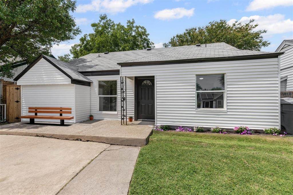 2327 Brookfield Avenue - Photo 1