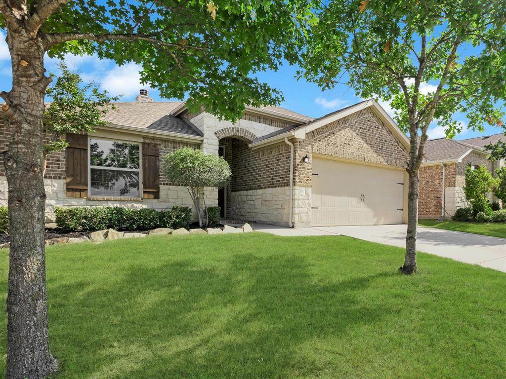 216 Oxford Drive - Photo 1