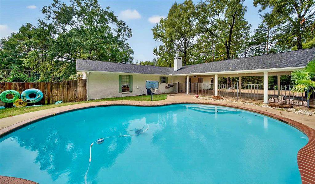 190 Forest Hills Street - Photo 1