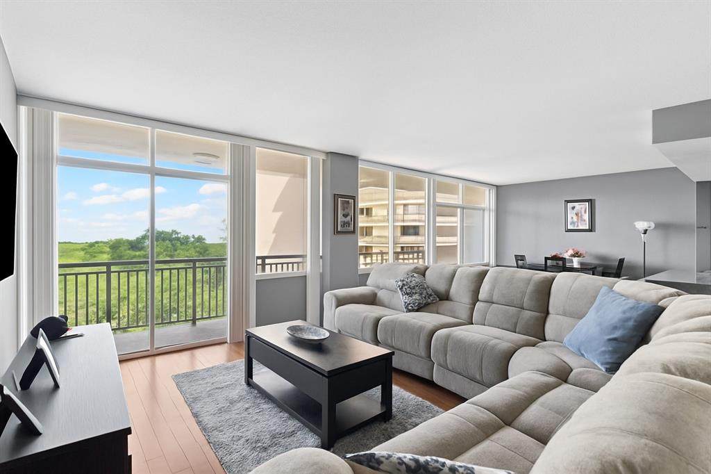 6211 Northwest Highway - Photo 1