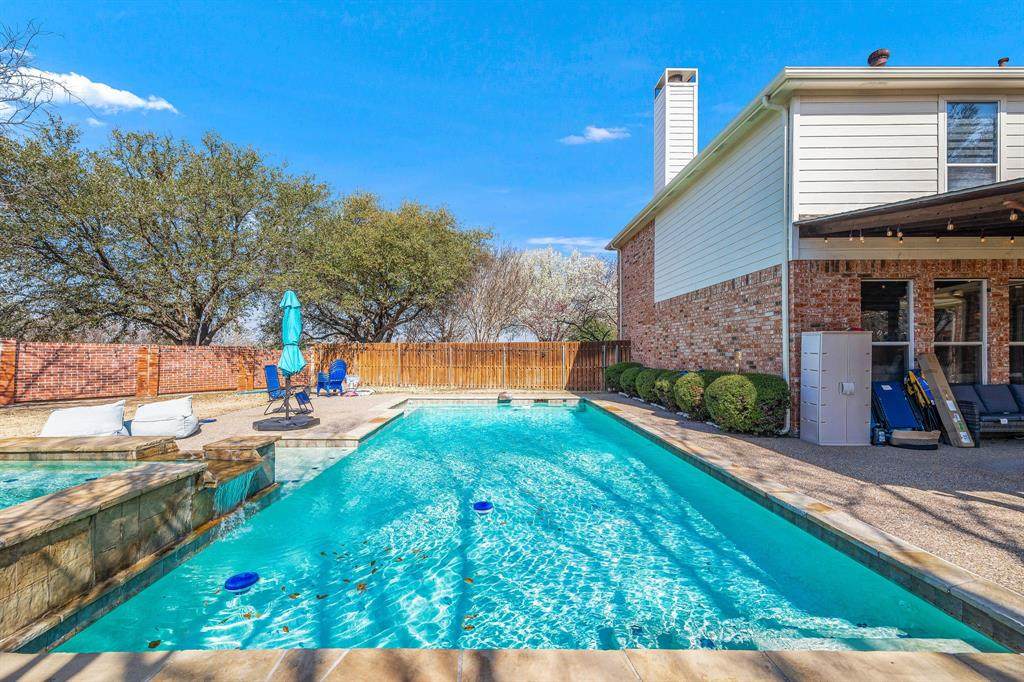 1509 Kingsbrook Circle - Photo 1