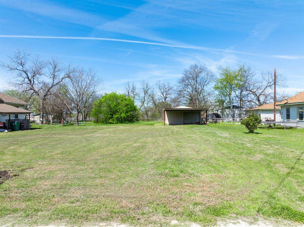 509 Navarro Avenue - Photo 1