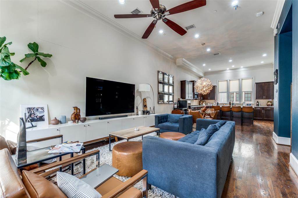 2171 Helsminster Drive - Photo 1