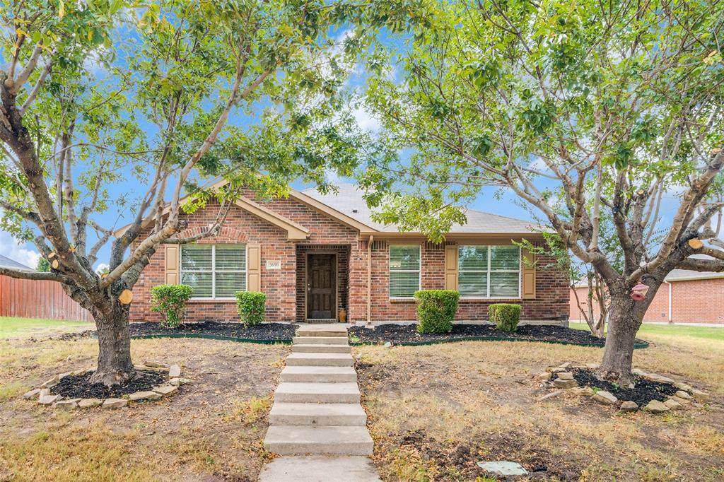 3690 Chestnut Trail - Photo 1