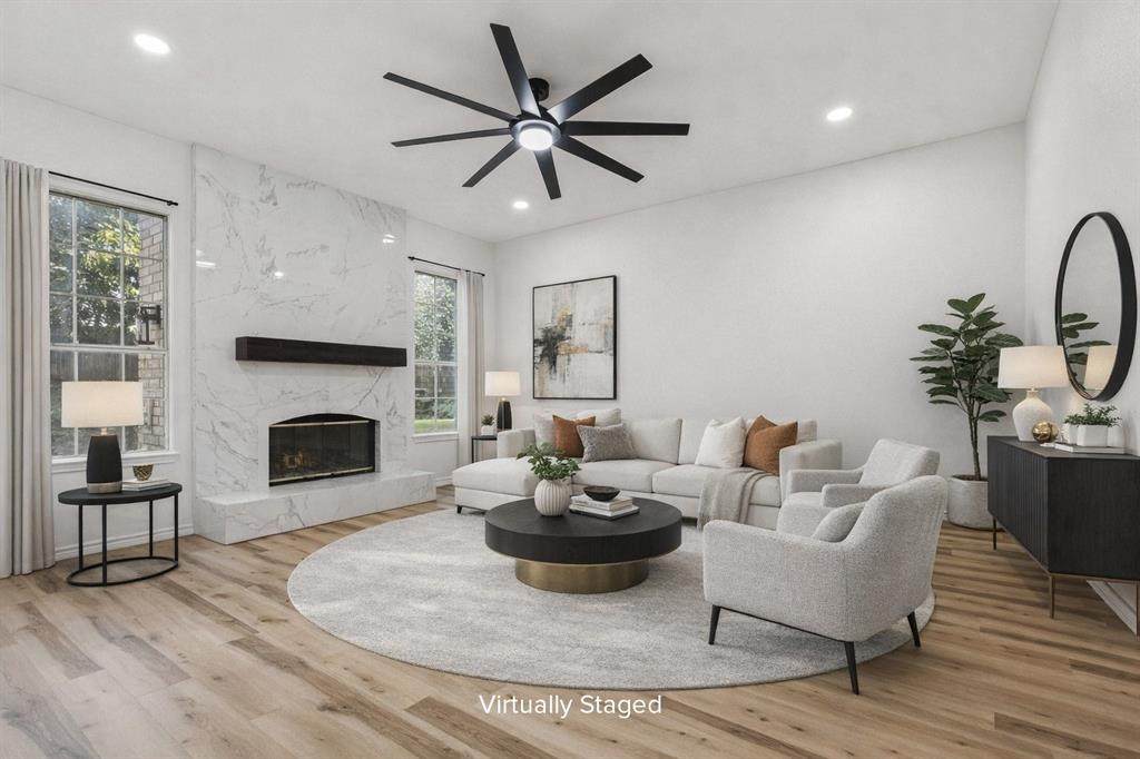 915 Inverness Circle - Photo 1