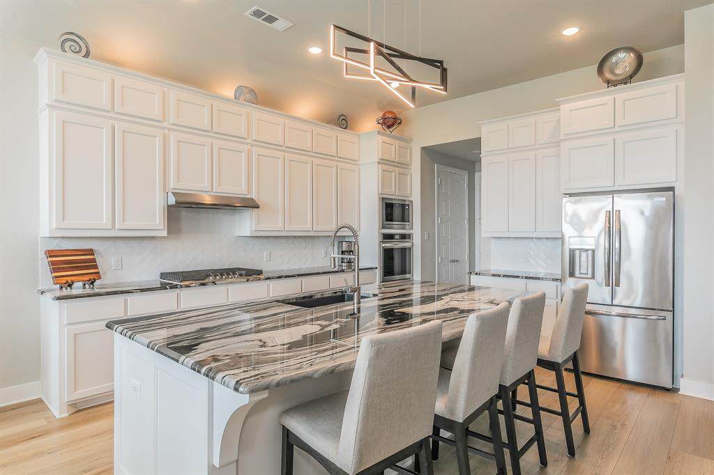 2214 Desmond Drive - Photo 1