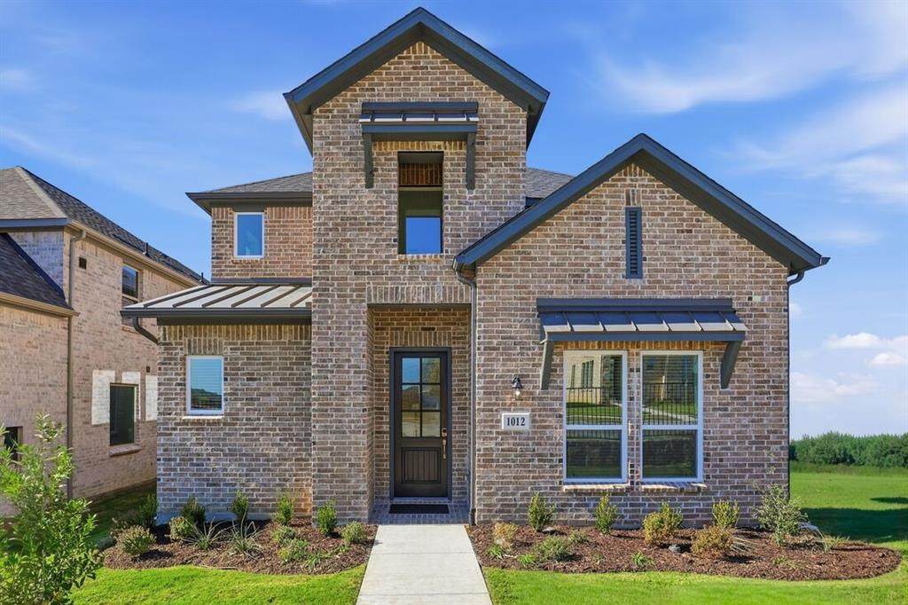 1012 Rainshower Way - Photo 1