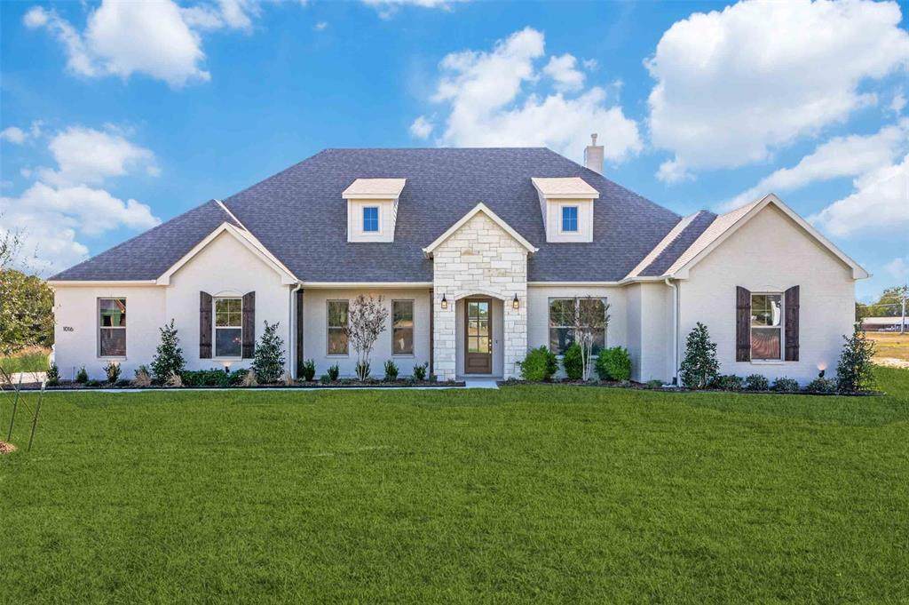 1016 Emery Court - Photo 1