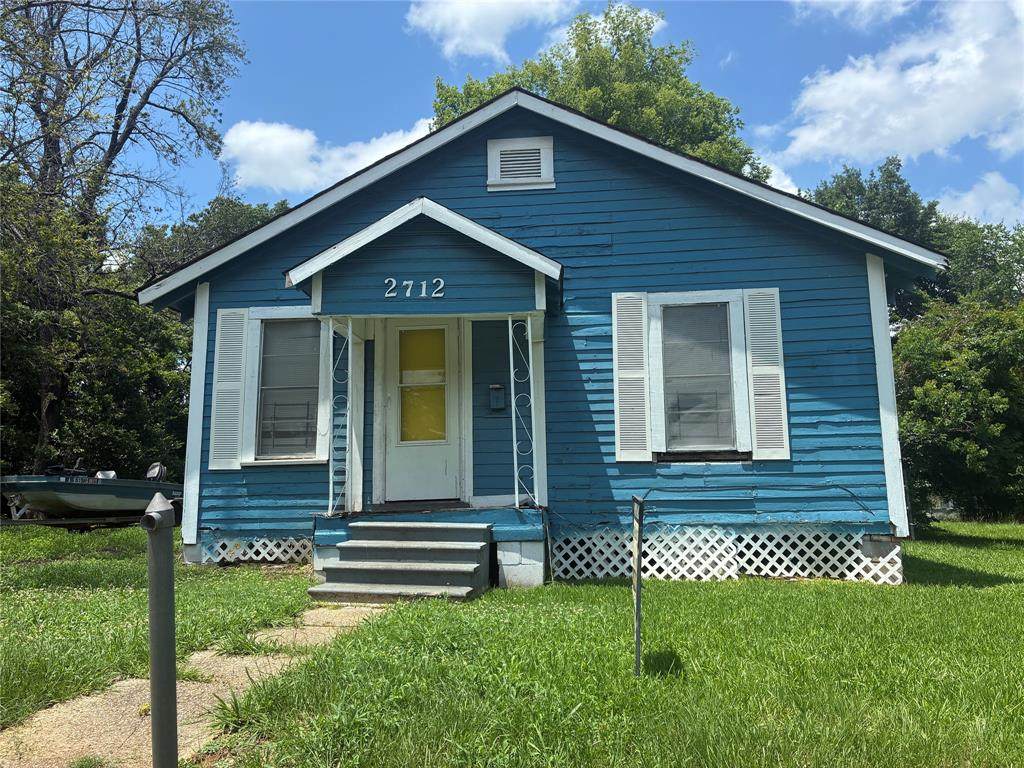 2712 Ashton Street - Photo 1