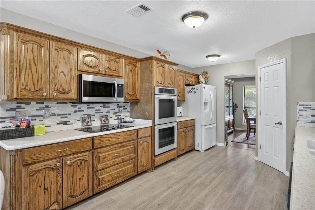 8401 Taylor Ranch Loop - Photo 1