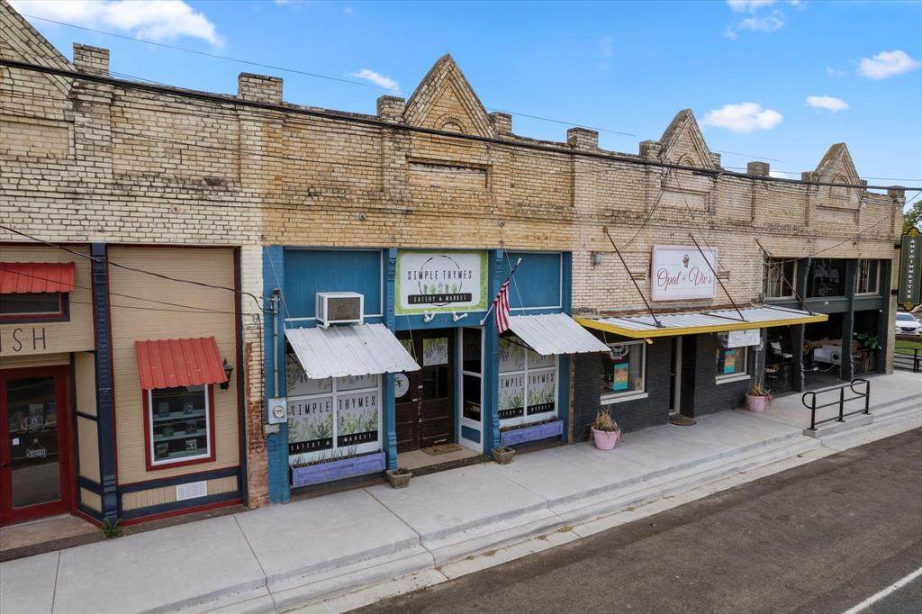 213 Terry Street - Photo 1