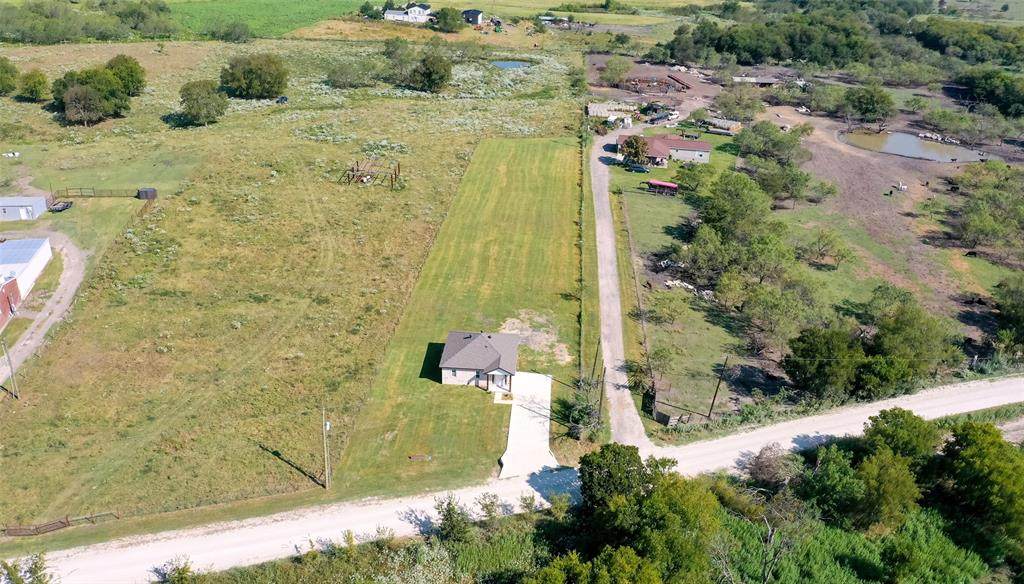 8064 County Road 1040 - Photo 1