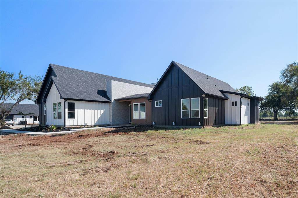 7316 Sundance Drive - Photo 1